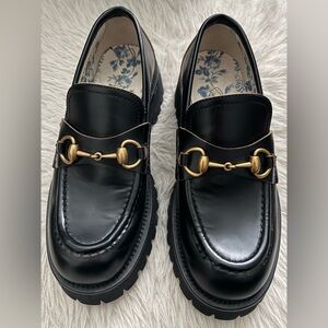 GUCCI Harald Leather Lug-Sole Loafer - Black with Bee!